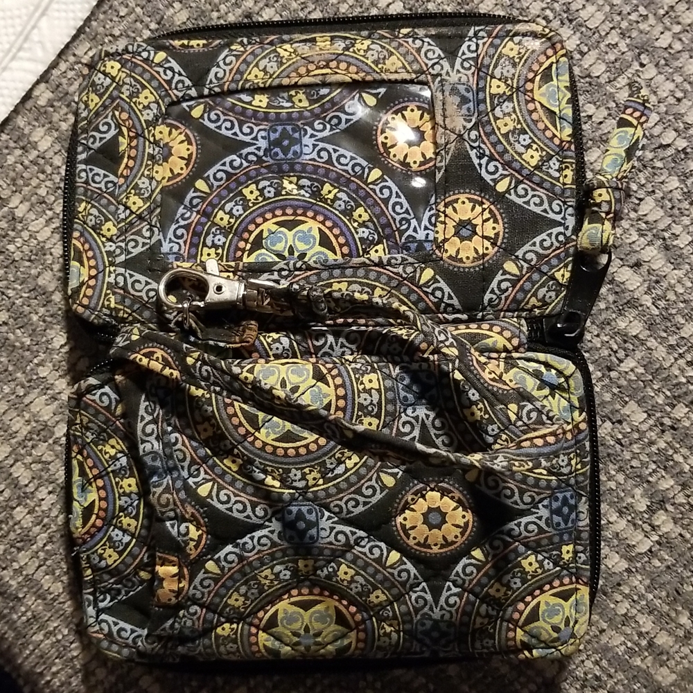 Beautiful paisley wristlet.